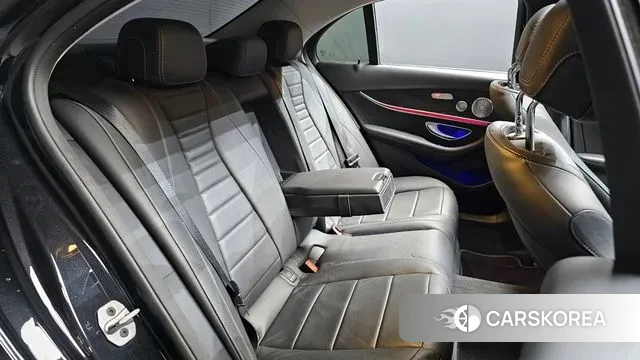 Mercedes-Benz E-Class W213 2020 Черный из Кореи, фото 3