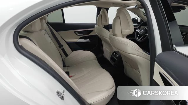 Mercedes-Benz E-Class W214 2025 Белый из Кореи, фото 3