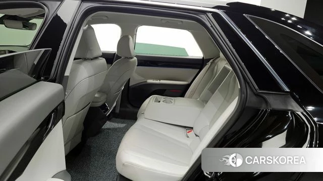 Hyundai Grandeur Hybrid (GN7) 2023 Черный из Кореи, фото 3