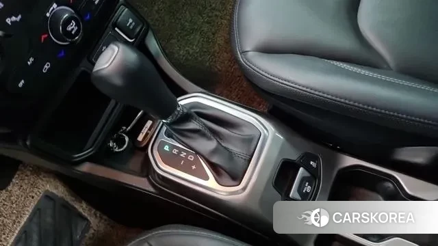 Jeep Renegade 2022 Черный из Кореи, фото 3