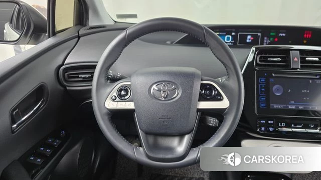 Toyota Prius 4th Generation 2018 Белый из Кореи, фото 3