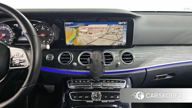Mercedes-Benz E-Class W213 2019 Белый из Кореи, фото 3