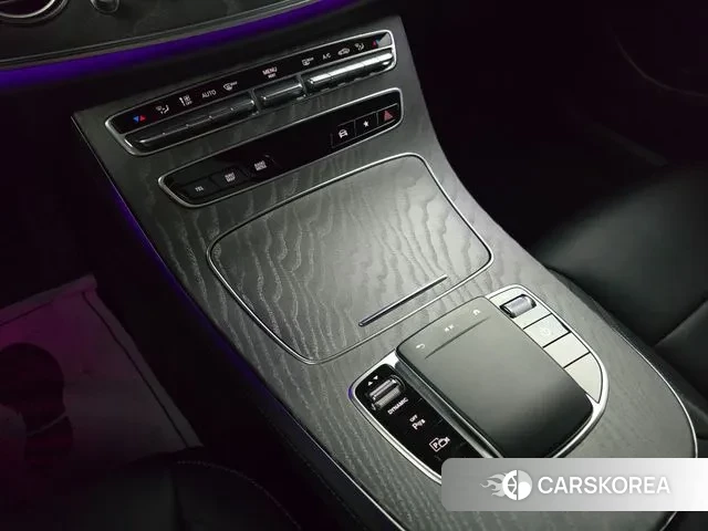 Mercedes-Benz E-Class W213 2021 Белый из Кореи, фото 3