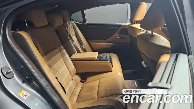Lexus ES300h 7th generation 2019 Серый из Кореи, фото 3