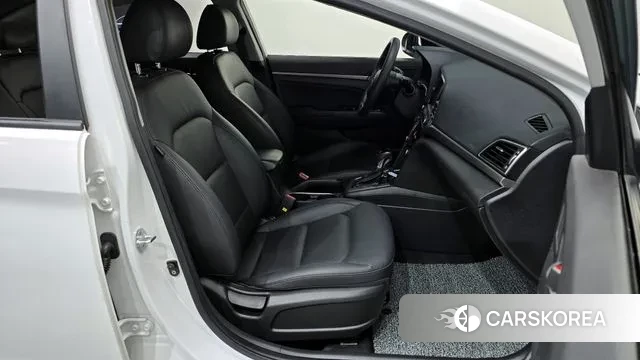 Hyundai Avante AD 2018 Белый из Кореи, фото 3