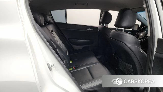 Kia Sportage The Bold 2021 Белый из Кореи, фото 3