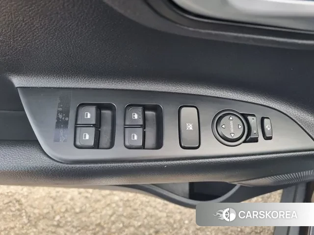 Kia Stonic 2018 Серый из Кореи, фото 3