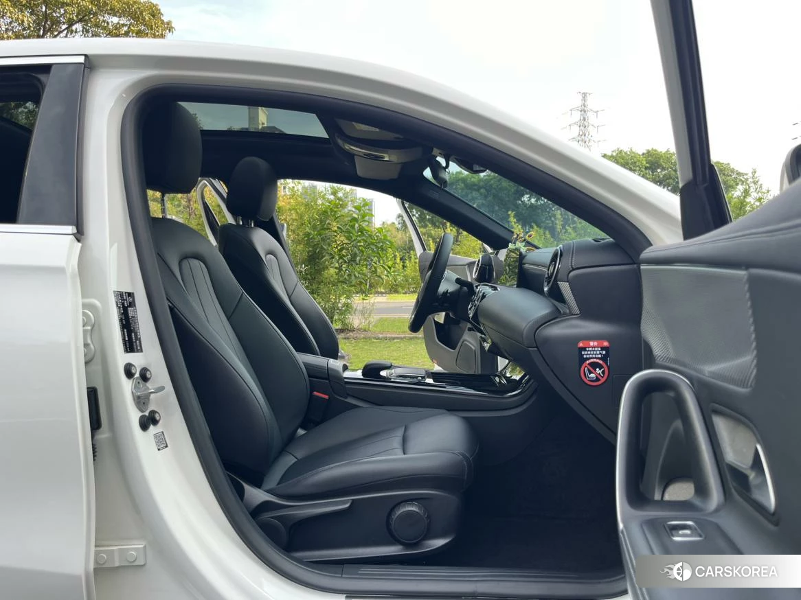 Mercedes-Benz Class A 2021 Белый из Китая, фото 3