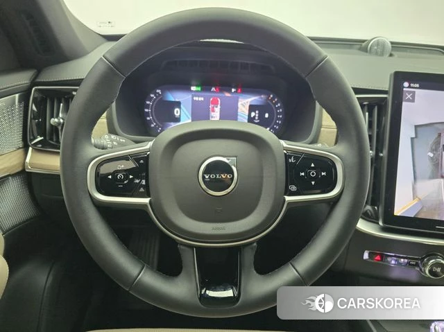 Volvo XC90 second Generation 2025 Белый из Кореи, фото 3
