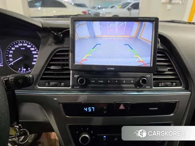 Hyundai LF Sonata 2018 Белый из Кореи, фото 3