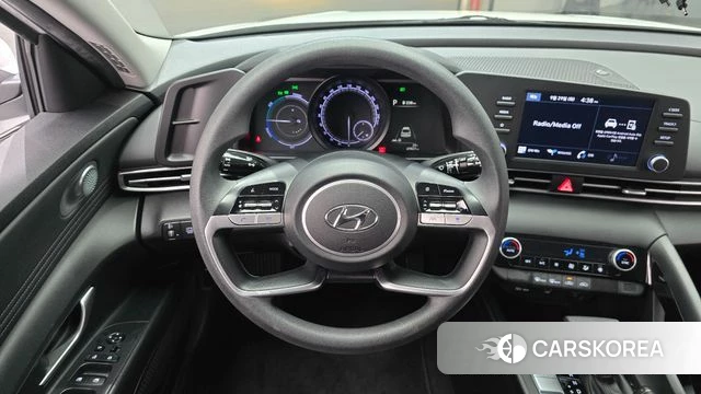 Hyundai Avante Hybrid (CN7) 2021 Белый из Кореи, фото 3