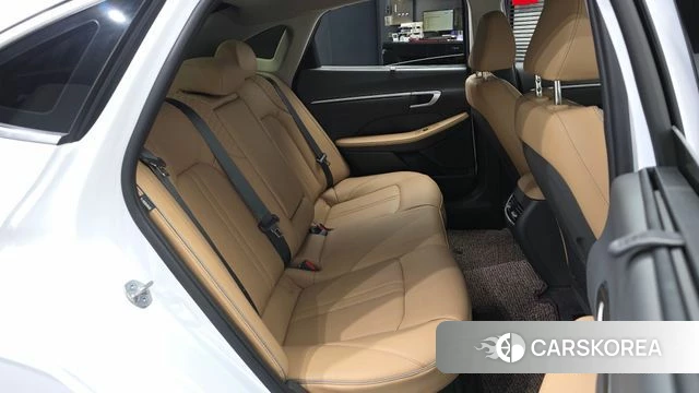 Hyundai Sonata D Edge Hybrid (DN8) 2025 Белый из Кореи, фото 3