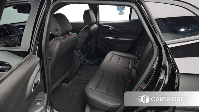 Chevrolet (GM Daewoo) Trax Crossover 2024 Черный из Кореи, фото 3