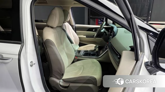 Kia Carnival 4th generation 2022 Белый из Кореи, фото 3