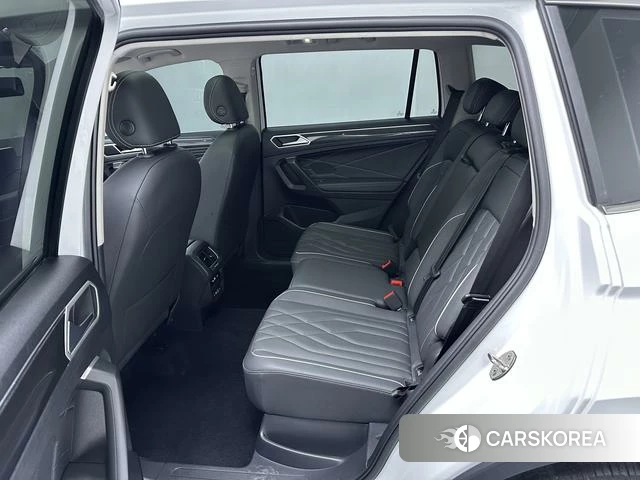 Volkswagen Tiguan L 2023 Белый из Китая, фото 3