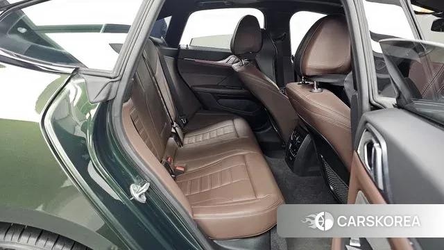 BMW 4 Series (G22) 2024 Зеленый из Кореи, фото 3