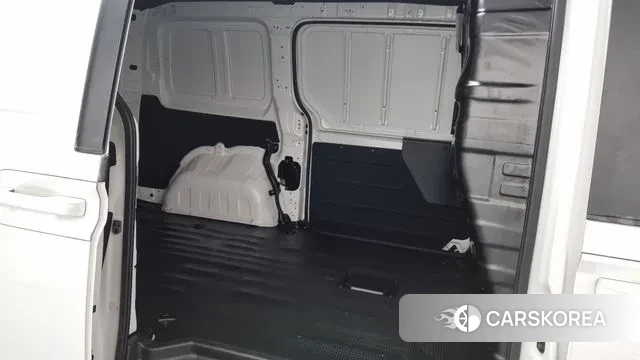 Hyundai Staria 2024 Белый из Кореи, фото 3