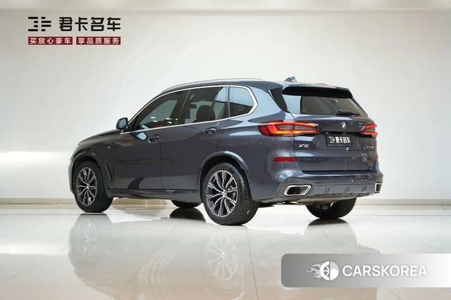 BMW X5 (imported) 2021 Темно-серый из Китая, фото 3