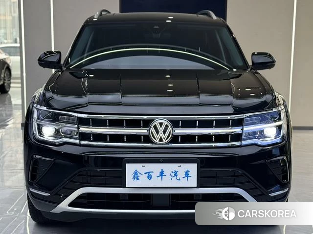 Volkswagen Tourang 2024 Черный из Китая, фото 3