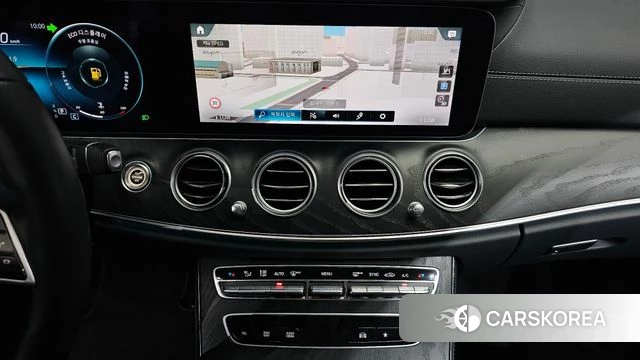 Mercedes-Benz E-Class W213 2022 Белый из Кореи, фото 3