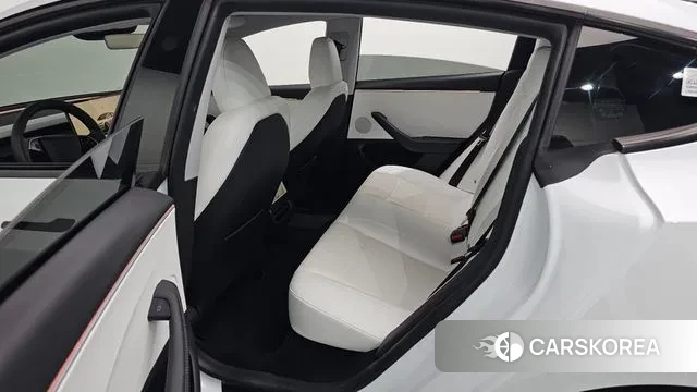 Tesla Model 3 2024 Белый из Кореи, фото 3