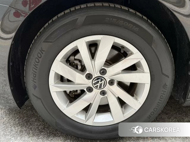 Volkswagen Passat 2023 Черный из Китая, фото 3