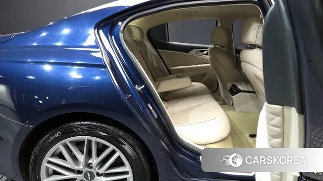 Genesis G70 2018 Синий из Кореи, фото 3