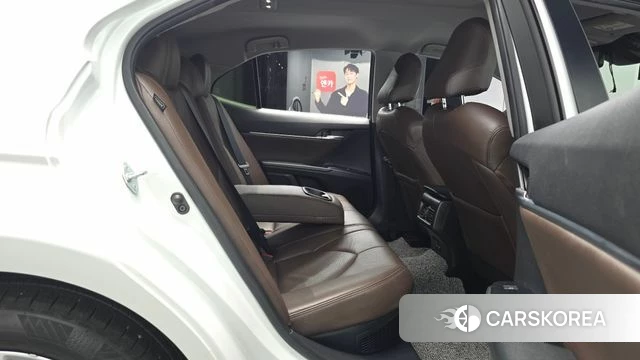 Toyota Camry (XV70) 2019 Белый из Кореи, фото 3