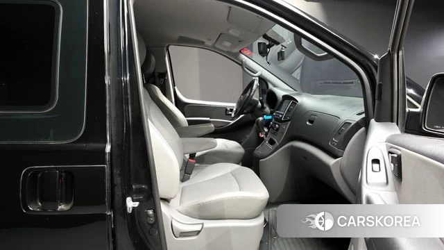 Hyundai The New Grand Starex 2020 Черный из Кореи, фото 3