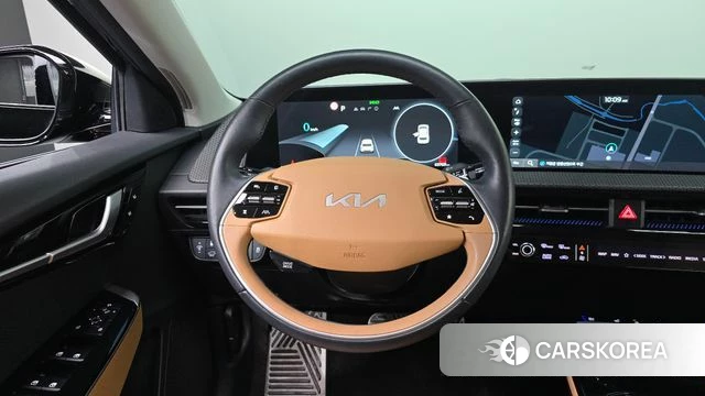 Kia EV6 2023 Черный из Кореи, фото 3