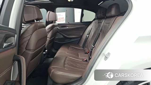 BMW 5 Series (G30) 2020 Белый из Кореи, фото 3