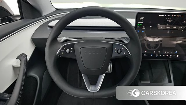 Tesla Model 3 2025 Черный из Кореи, фото 3