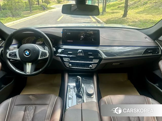 BMW 5 series 2022 Белый из Китая, фото 3