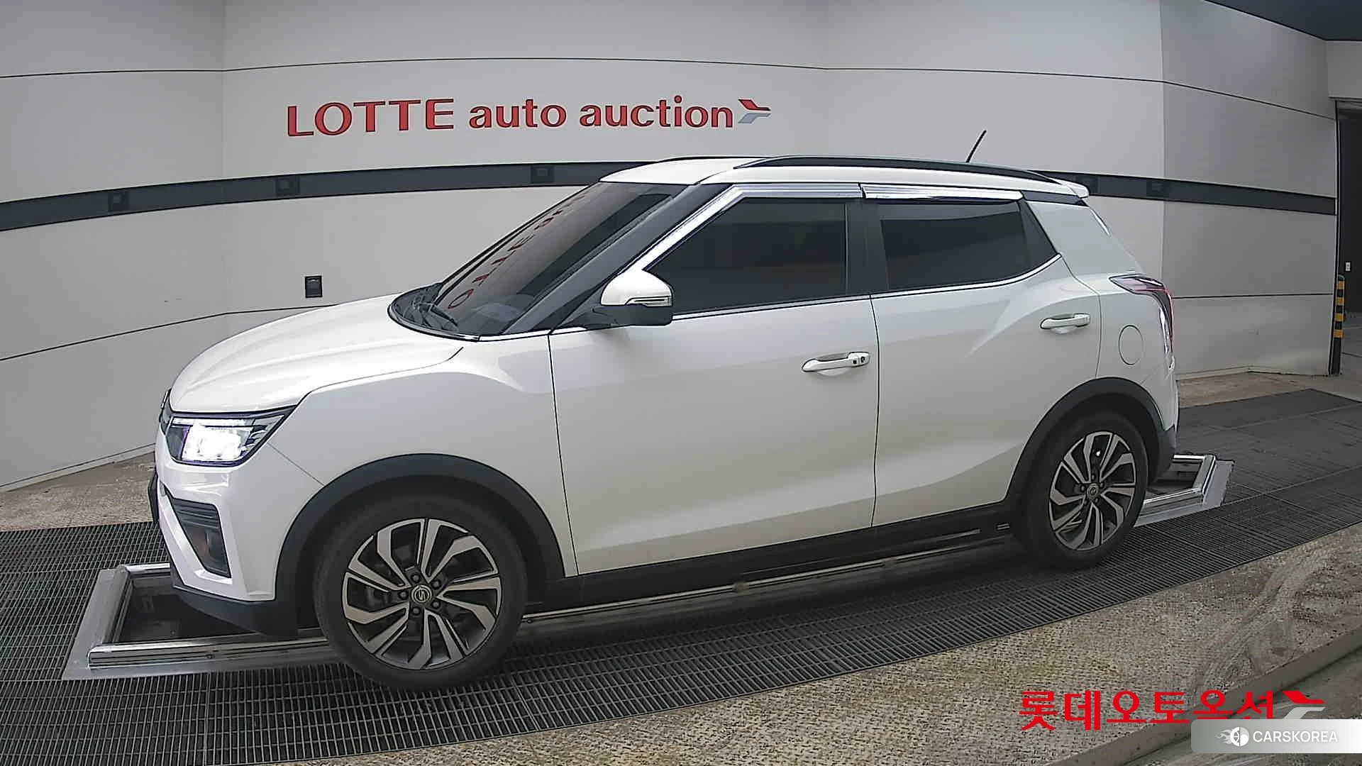 SsangYong Tivoli 2021 Grand White из Кореи, фото 3