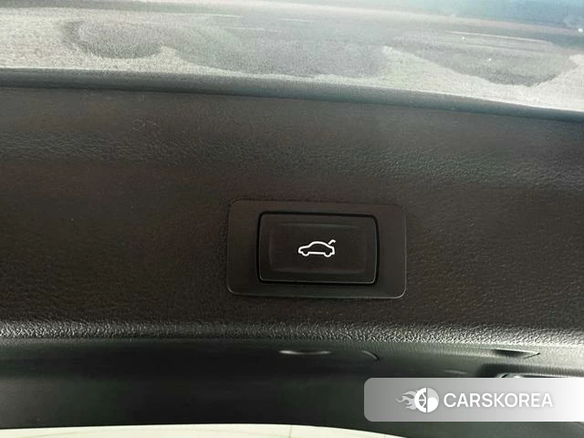Audi Q3 2022 Черный из Китая, фото 3