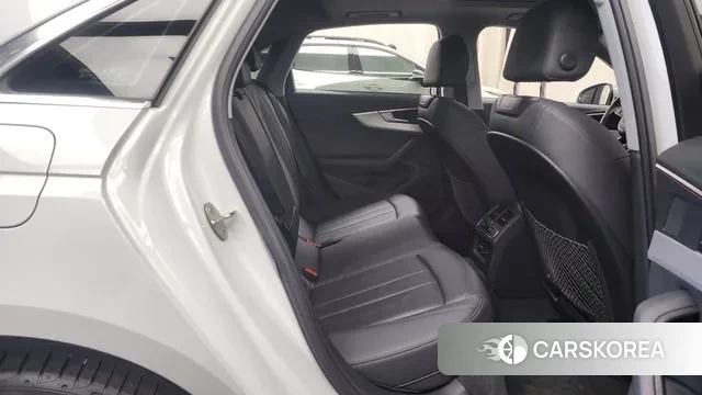 Audi A4 (B9) 2021 Белый из Кореи, фото 3