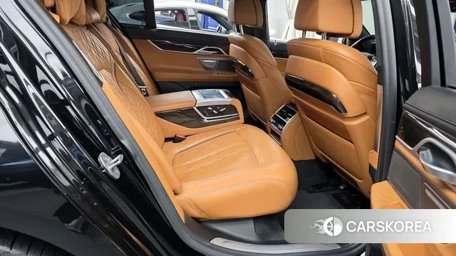 BMW 7 Series (G11) 2020 Черный из Кореи, фото 3