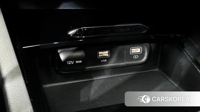 Kia K5 3rd generation 2023 Белый из Кореи, фото 3