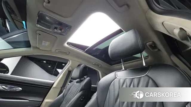 Genesis GV70 2023 Черный из Кореи, фото 3