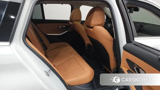 BMW 3 Series (G20) 2025 Белый из Кореи, фото 3