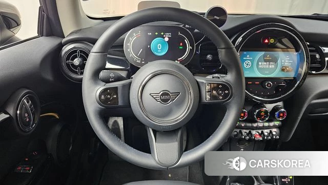Mini Cooper 2022 Жемчужный цвет из Кореи, фото 3