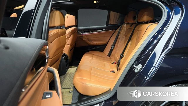 BMW 5 Series (G30) 2021 Черный из Кореи, фото 3
