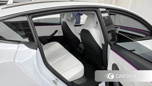 Tesla Model 3 2024 Белый из Кореи, фото 3