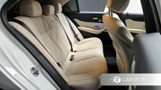 Mercedes-Benz E-Class W213 2019 Белый из Кореи, фото 3