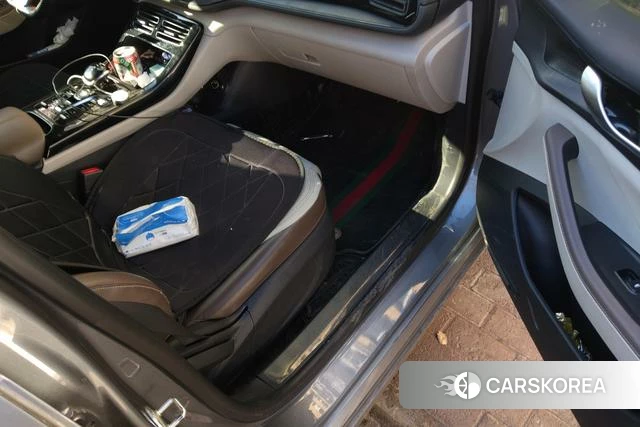 BYD Qin PLUS DM 2024 Темно-серый из Китая, фото 3