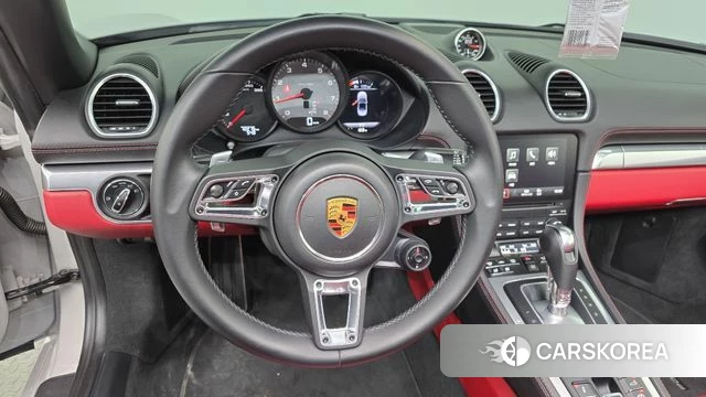 Porsche 718 Boxster 2021 Серебристо-серый из Кореи, фото 3