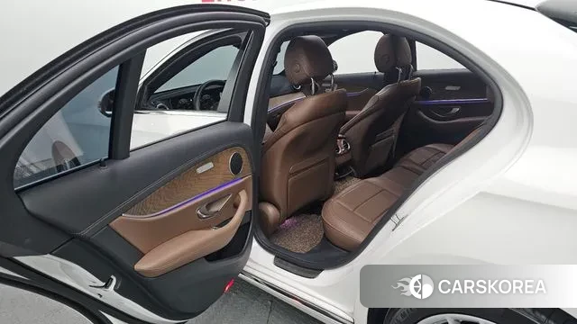 Mercedes-Benz E-Class W213 2021 Белый из Кореи, фото 3