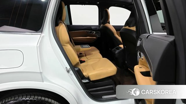 Volvo XC90 second Generation 2023 Белый из Кореи, фото 3