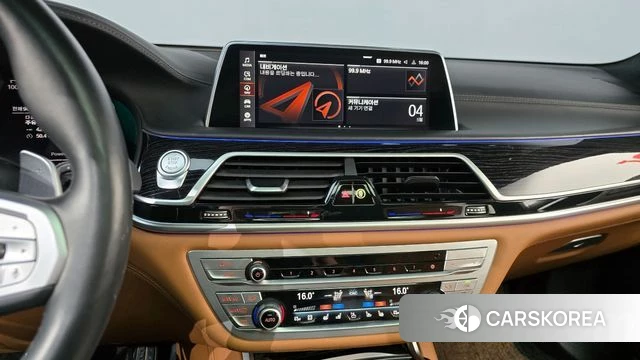 BMW 7 Series (G11) 2021 Черный из Кореи, фото 3