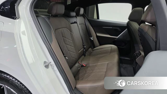 BMW 5 Series (G60) 2026 Белый из Кореи, фото 3
